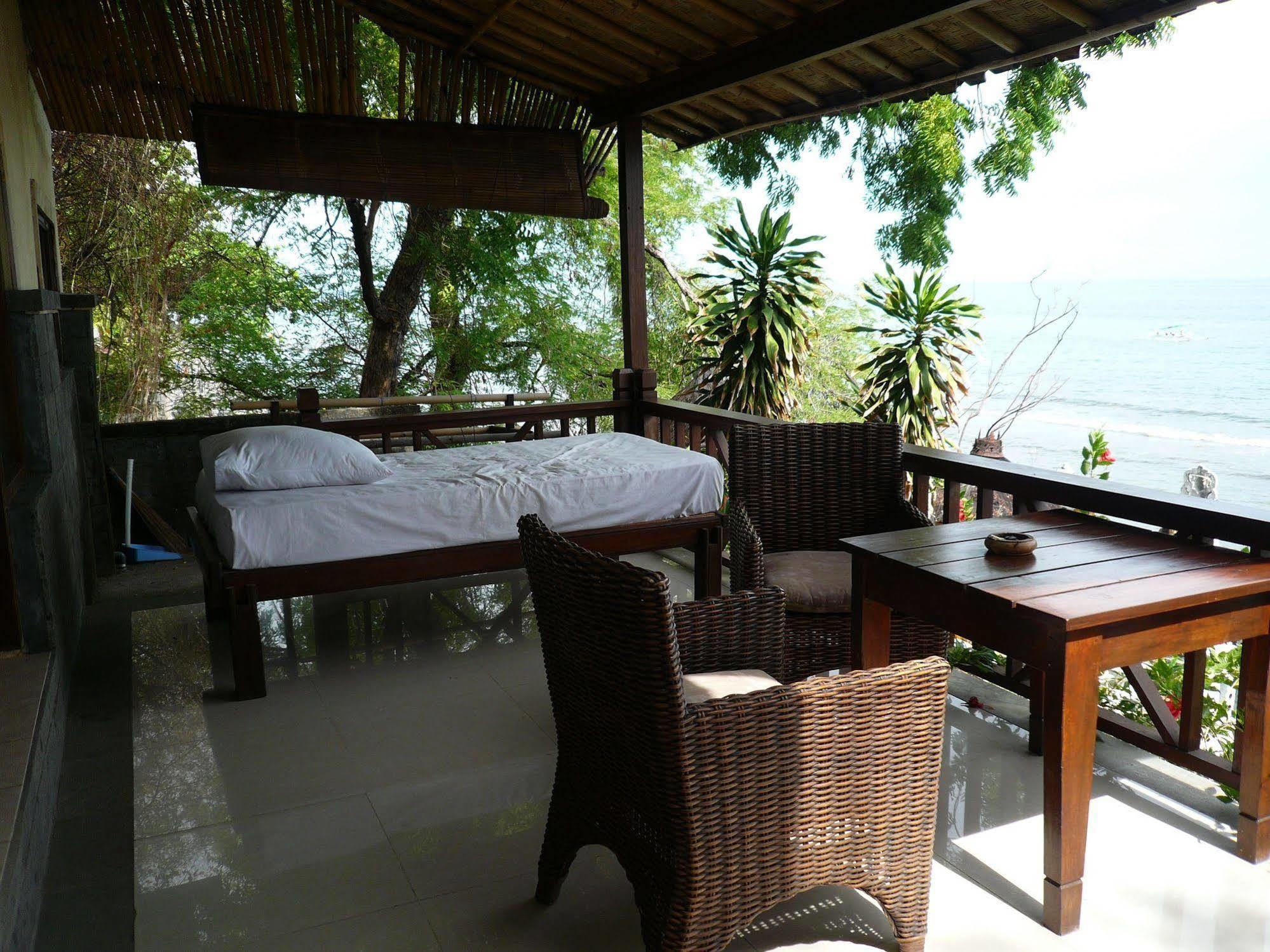 Wawa Wewe II Villas Амед Екстер'єр фото