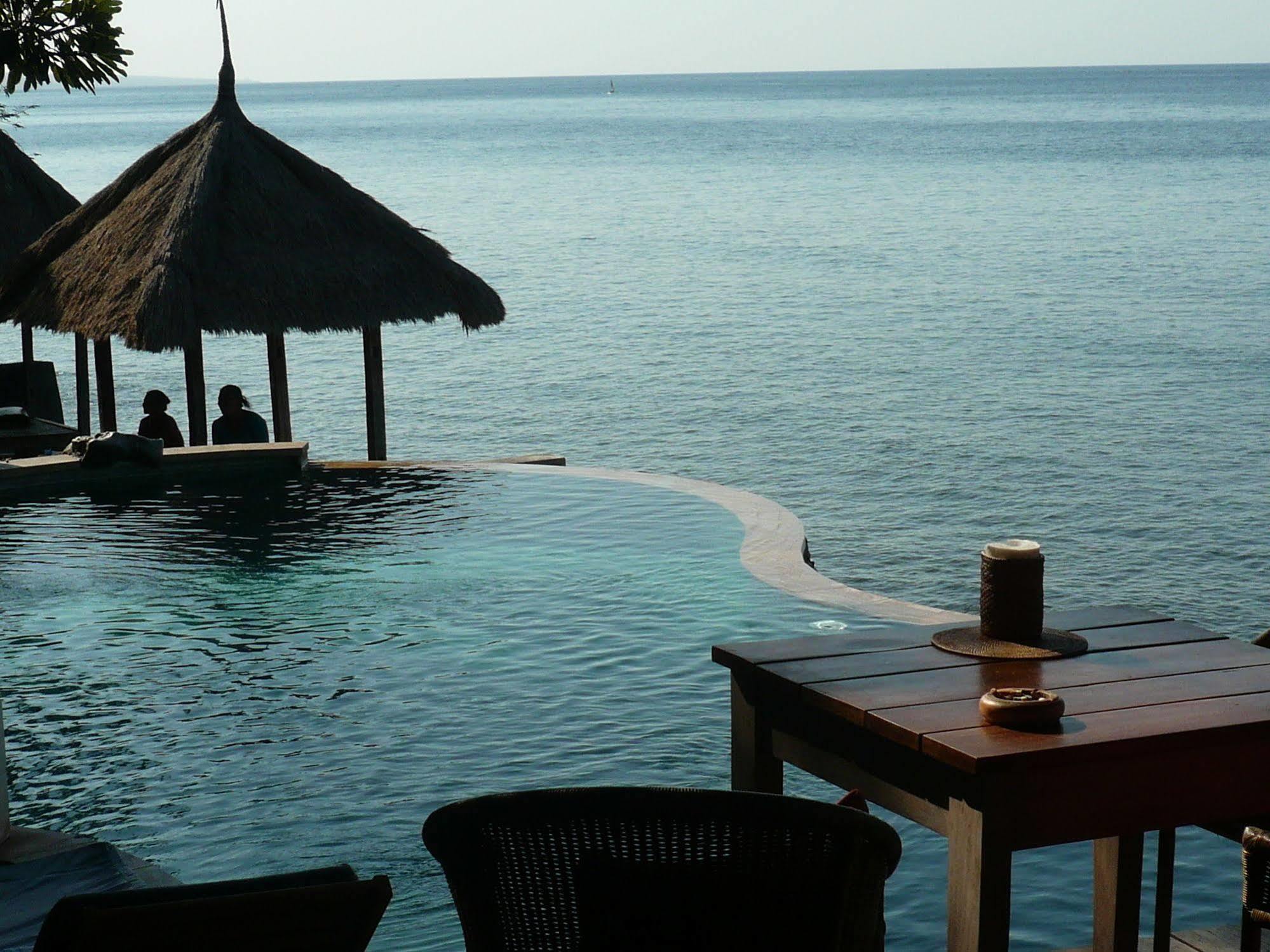 Wawa Wewe II Villas Амед Екстер'єр фото