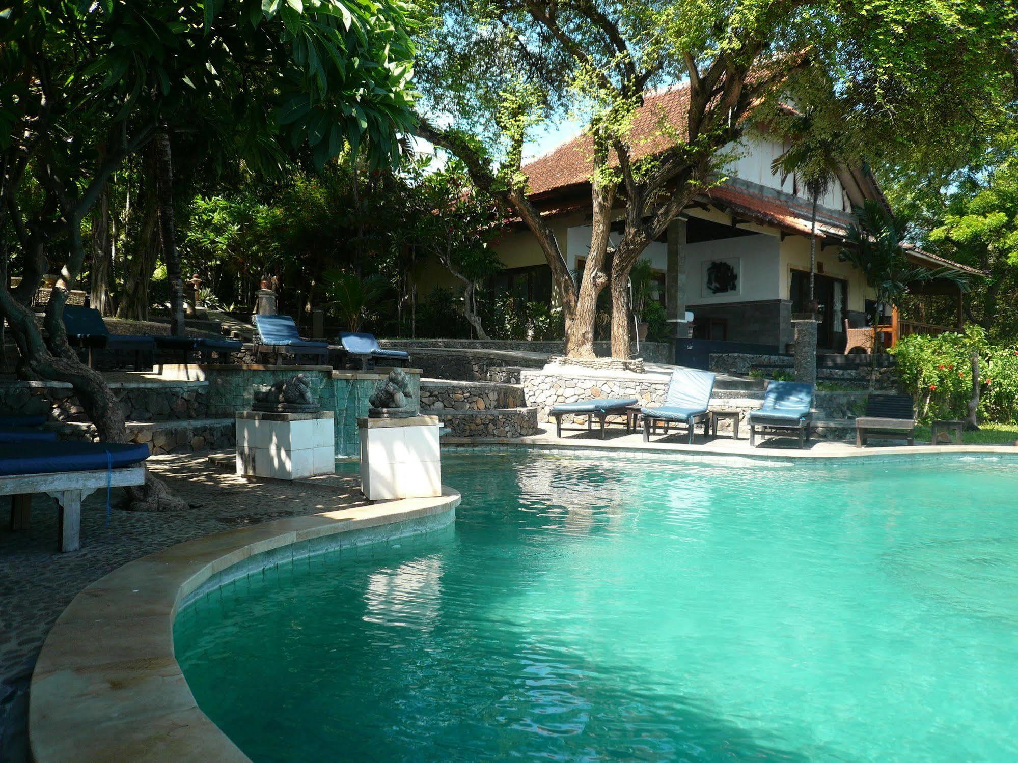 Wawa Wewe II Villas Амед Екстер'єр фото