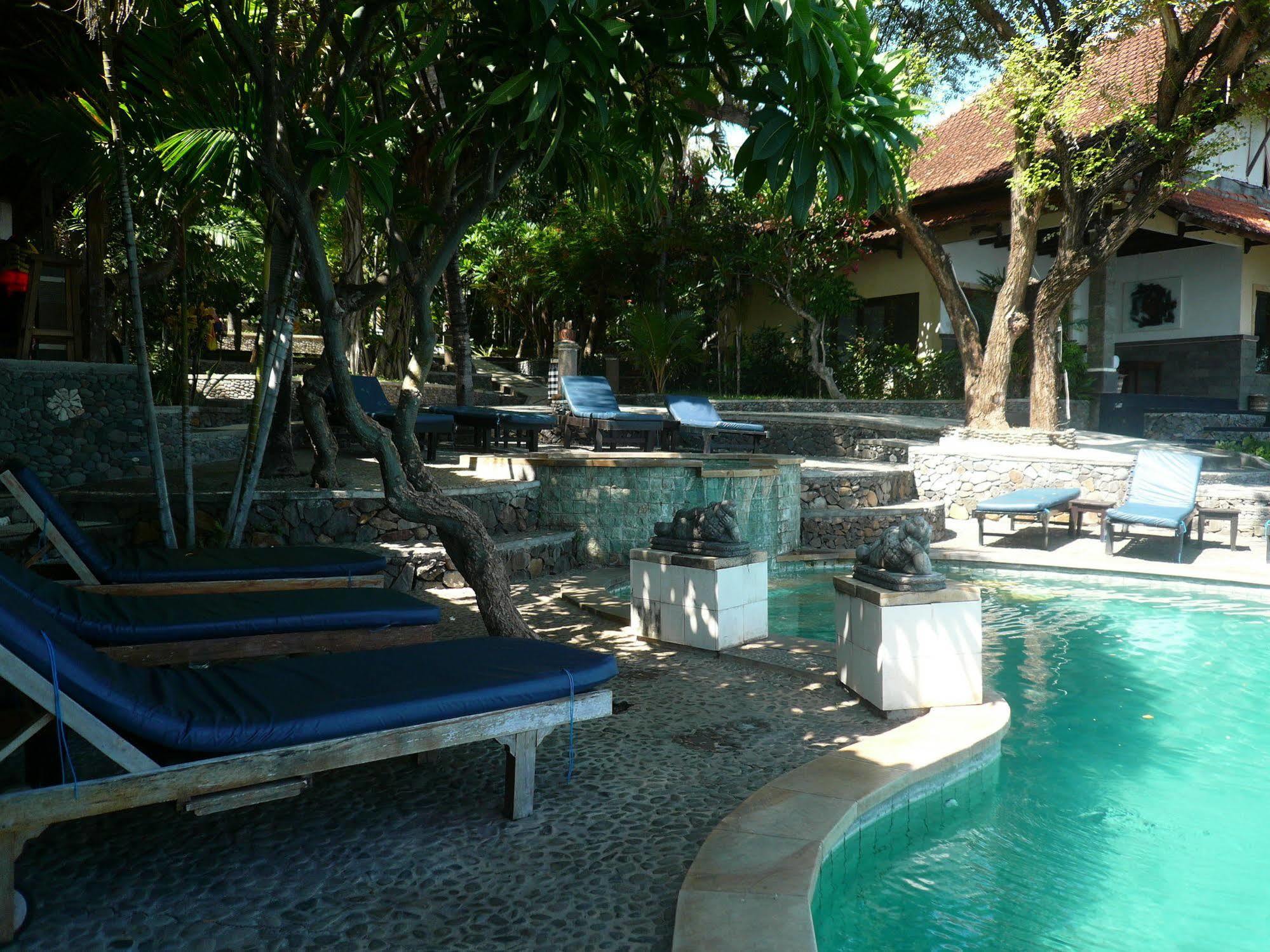 Wawa Wewe II Villas Амед Екстер'єр фото