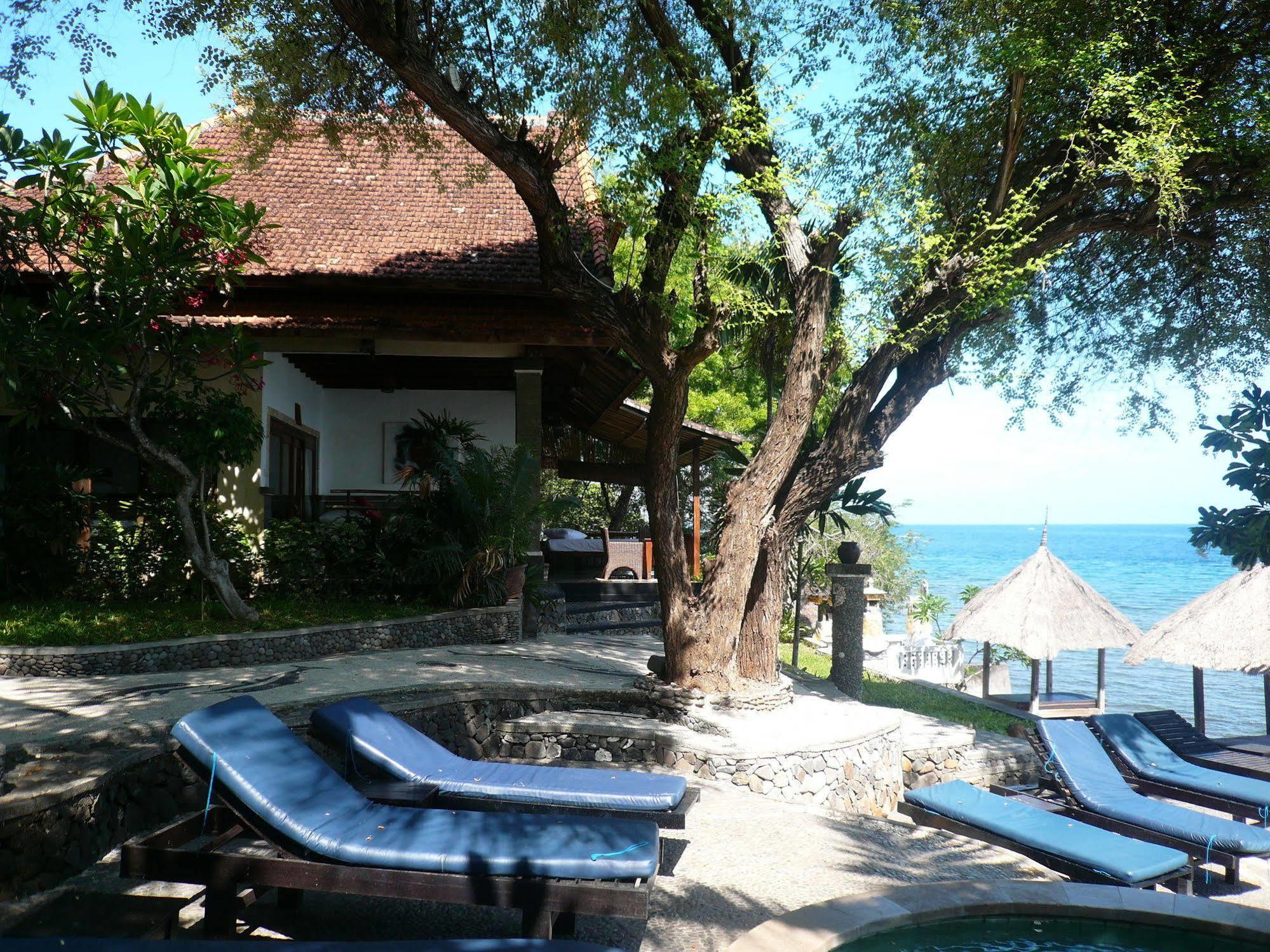 Wawa Wewe II Villas Амед Екстер'єр фото